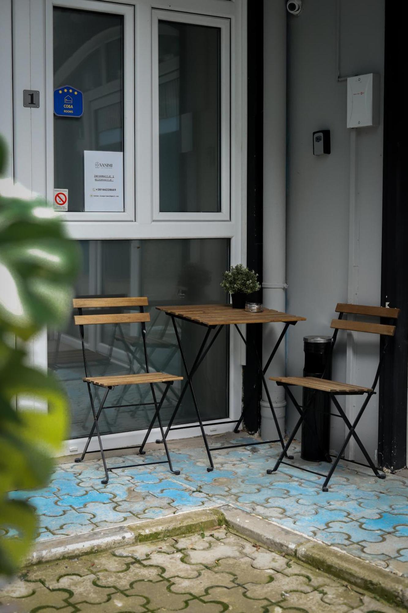 Vanimi Lux Apartmani Kikinda Exterior foto